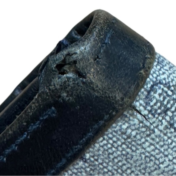 GUCCI Vintage Micro GG Blue Monogram Wallet - Picture 8 of 9